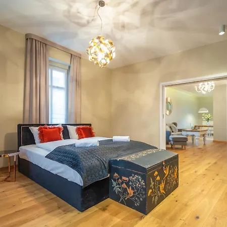 Apartment Z Dusza, Myweek